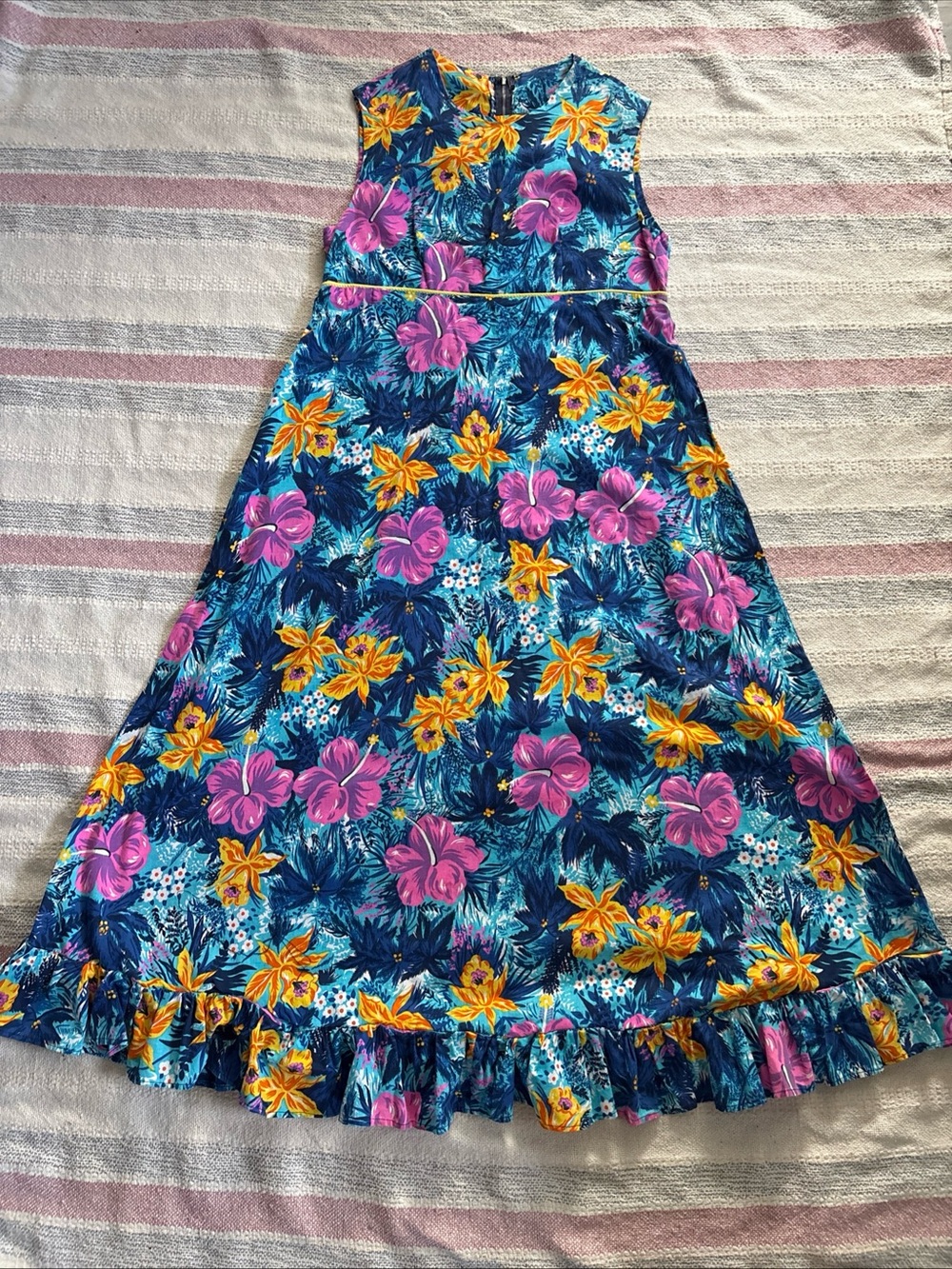 Handmade Hawaiian Maxi Dress ~ Size S/M